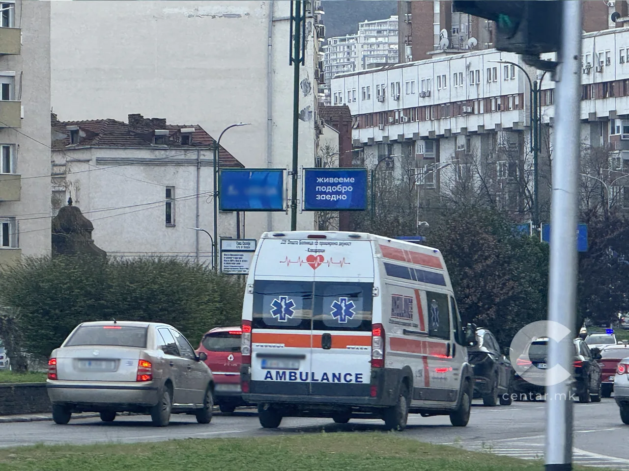 СКОПЈАНКА ЗАВРШИ СО ТЕШКИ ПОВРЕДИ: Управувајќи велосипед паднала во шахта