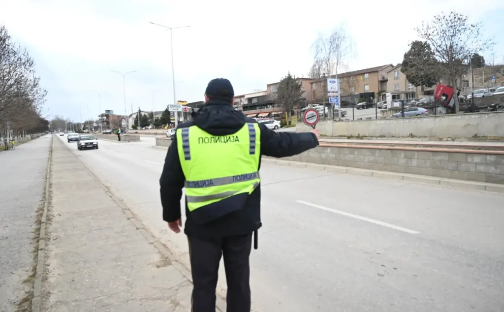 37 санкции во акциска контрола на Мобилната единица за безбедност на сообраќајот