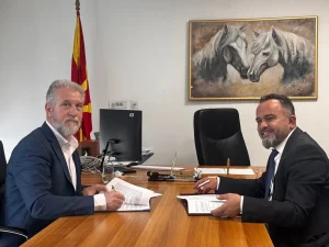 Автобус тргна назад и прегази патници во Бугарија, двајца загинати и 16 повредени