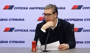 ВУЧИЌ ЌЕ ПОДНЕСЕ ОСТАВКА НА 27 СЕПТЕМВРИ: Одам во кампања како обичен граѓанин, набавив камионче и камп приколка