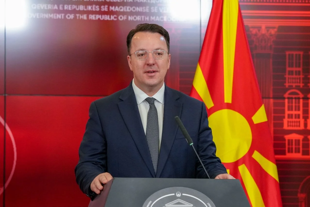 Нова авиолинија Скопје – Тиват, од мај директно од Скопје до црногорското приморје, најави Николоски