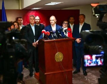 Филипче: Укинување на техничка Влада е автократки манир и нема да го прифатиме