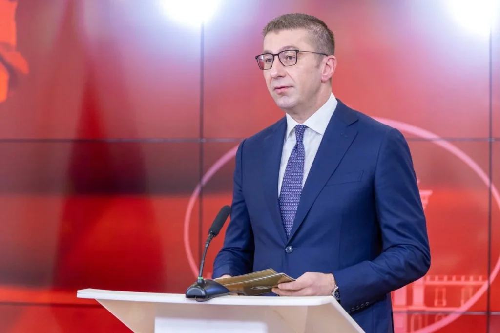 „Владата на Мицкоски признава фискален неуспех – ги промаши проекциите, ги крати инвестициите и ја задолжува државата“, велат од Левица