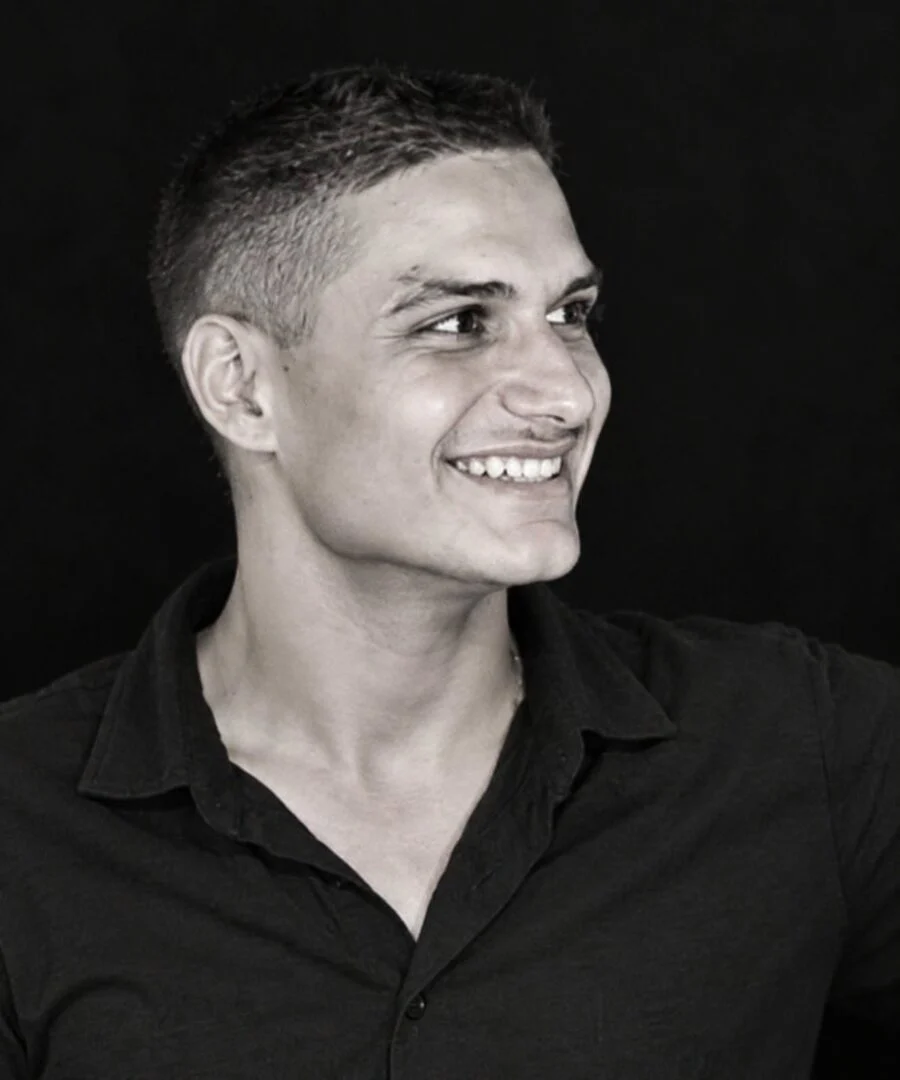 Болка и тага: Училиштето се прости од 18-годишниот Михаил кој загина во несреќата кај Илинден заедно со неговиот татко