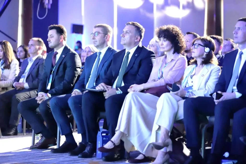 Хоџа го отвори МЕФ 2026 и повика на забрзана зелена транзиција на регионот