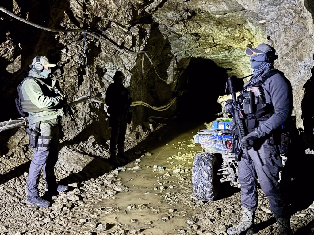 Бугарската полиција откри подземен град за производство на канабис во стар рудник