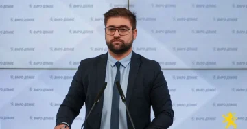 (ВИДЕО) Манасиевски: Филипче е фатен во голема лага, должен е да одговори колку пари има инвестирано во Дубаи за да добие златна виза?