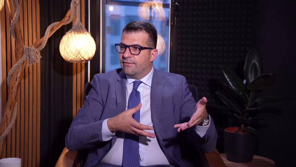 Томовски: Казните од „Сејф сити“ за службените возила си ги плаќаат самите возачи, никој не е поштеден