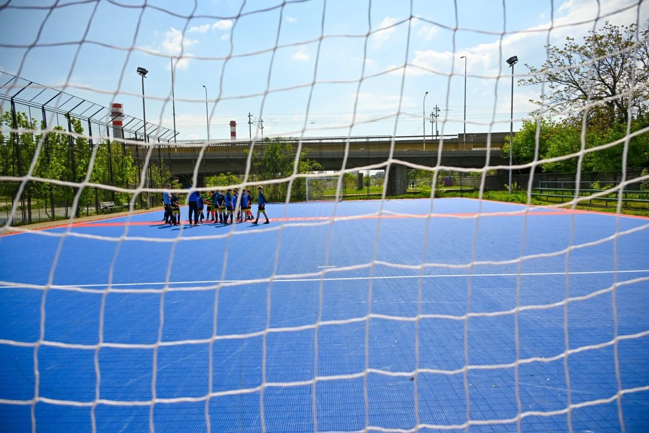 Реконструиран кејот кај Маџир Маало: нови спортски терени и простор за рекреација