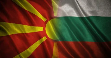 НЕМА УСТАВНИ ИЗМЕНИ БЕЗ ГАРАНЦИИ: Мицкоски не прифаќа компромис за идентитетот