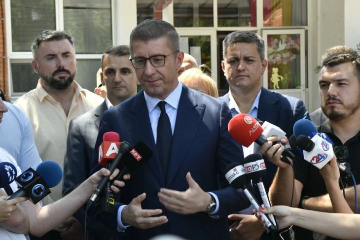 Мицкоски: Следната недела очекувам поголемо намалување на цената на дизелот и бензините, имаме убедливо најниска цена во регионот