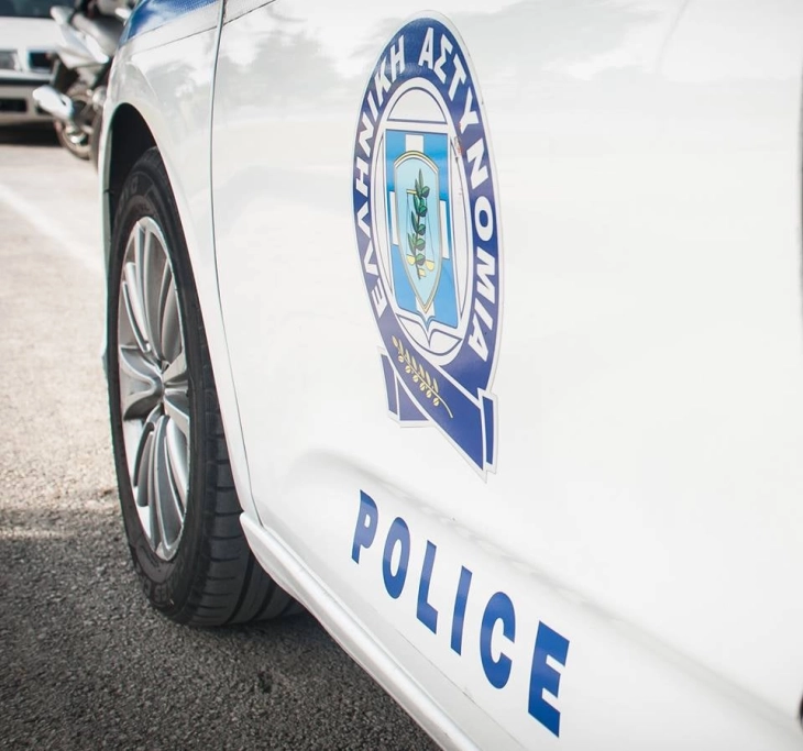 Силна експлозија пред филијала на банка во Солун