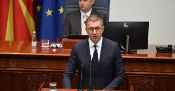 (ВИДЕО) МИЦКОСКИ: Додека сум јас претседател на Владата, уставни измени нема да има