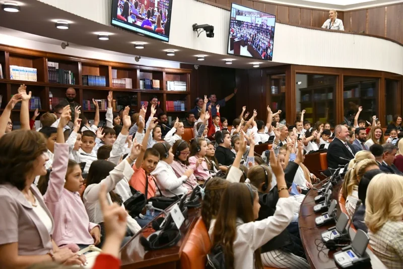 Собранието го одбележа Меѓународниот ден на демократијата
