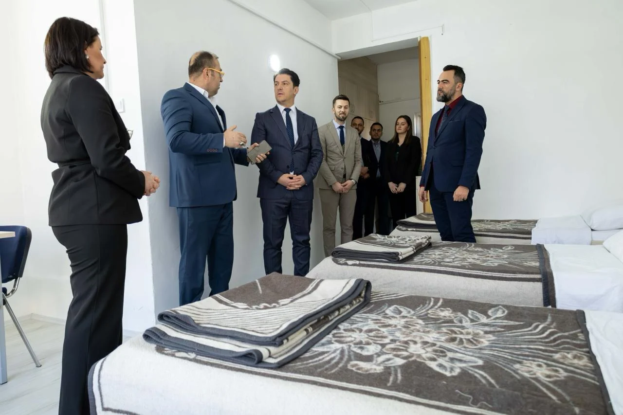 Сали во посета на студентскиот дом „Пелагонија“: разговарано за итната потреба од подобрување на стандардот и условите за сместување