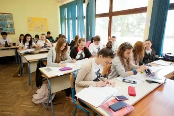 ОД УТРЕ УПИСИ ВО СРЕДНИТЕ УЧИЛИШТА: Стартува првиот јунски рок за пријавување