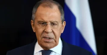 ЌЕ ОДГОВОРИМЕ НА ПИРАТСТВОТО: Сами ќе одбираме кога и каде ќе удриме, цели ќе бидат бродовите на западните земји, вели Лавров