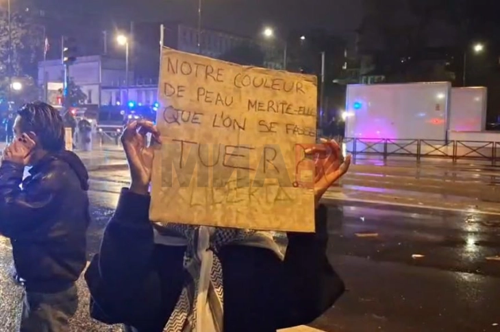 Макрон ги оцени претстојните протести како високоризични: Франција ангажира 70.000 полицајци за викендот