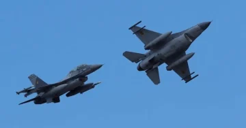 Седум авиони на САД уништени во судирите со Иран