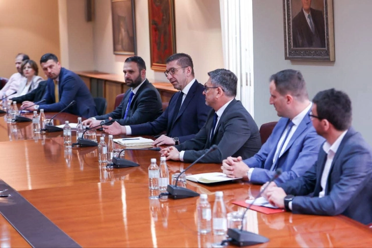 Мицкоски: Со претставниците на маркетите заклучивме дека треба да има фер цени на производите, не и ново зголемување