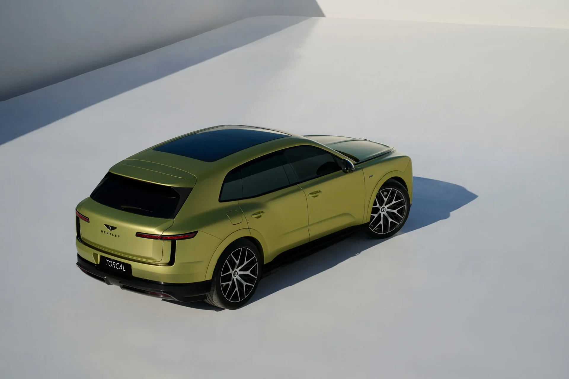 Bentley Torcal е првиот електричен SUV на брендот со 876 КС