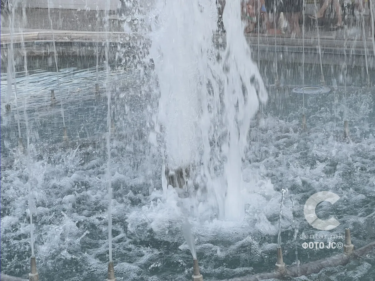 ТЕМПЕРАТУРИТЕ СЛЕДНАТА СЕДМИЦА ЌЕ СКОКНАТ И ДО 34°C, НАЈАВЕНО Е И НЕВРЕМЕ: Детална прогноза за следните денови