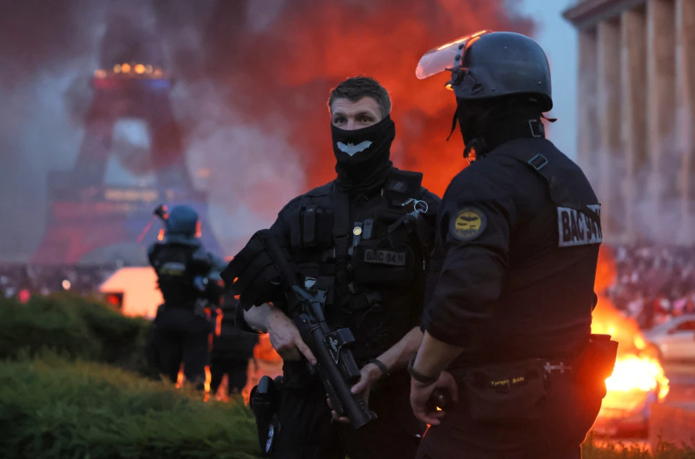 (Видео) Париз „гори“ се слави титулата на ПСЖ