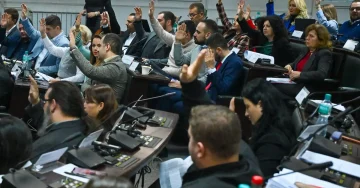 СЛЕДУВА ПРЕРОДБА НА ГРАДОТ: Донесен е буџетот на Град Скопје без ниту еден глас против