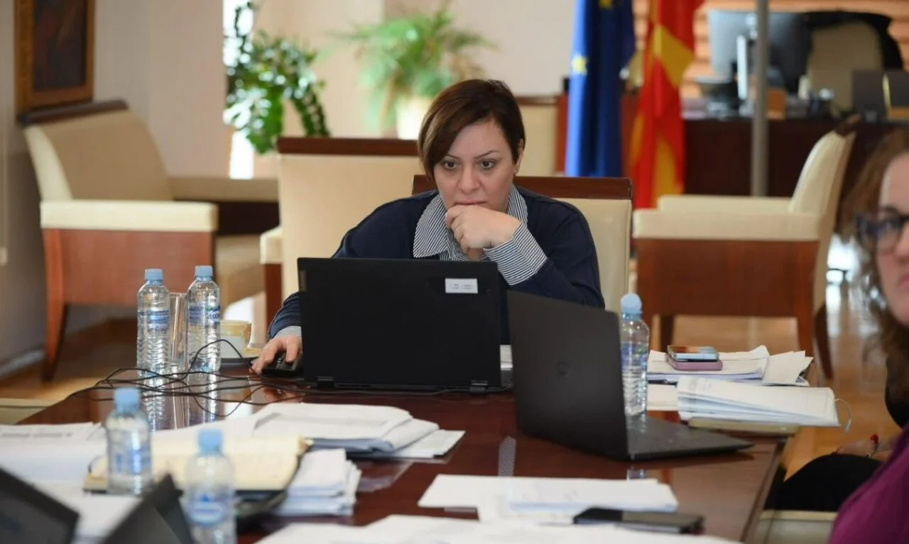 (Фото) Димитриеска-Кочоска: Одговорноста не познава празници, работиме на подготовката на Буџетот за 2027 година