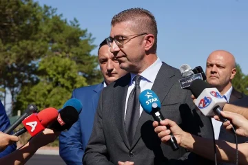 Мицкоски на поставување камен-темелник за доградба на ООУ „Јоаким Крчовски“