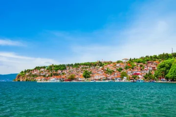 Пронајдена бомба во близина на хотел во Пештани