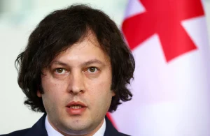 Прорускиот премиер Кобахидзе ја обвини опозицијата за „антикампања“ против Грузиската православна црква