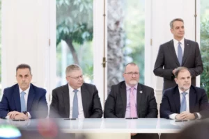 Грција склучи договор со американската „Chevron“ и грчката „HELLENiQ Energy“ за истражување на јаглеводороди јужно од Крит и Пелопонез