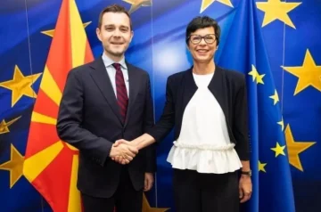 МУЦУНСКИ ВО РАБОТНА ПОСЕТА НА БРИСЕЛ: Средби со еврокомесарката за проширување Марта Кос и други претставници на ЕК и ЕП