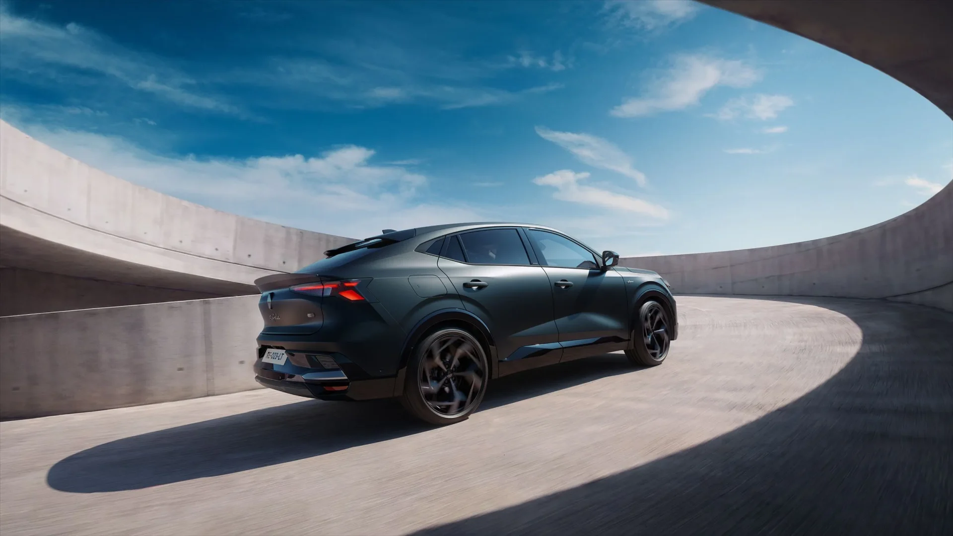 Renault Rafale Hypnotic е најскапиот SUV во историјата на брендот