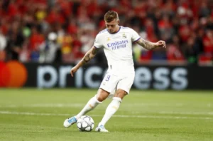 Крос со порака до фудбалерите на Реал Мадрид