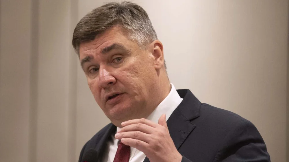 Милановиќ го обвини Пленковиќ за узурпација на власта поради американскиот разорувач во Дубровник