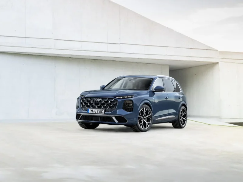 Трета генерација на успешниот SUV: новиот Audi Q7 ги обединува разновидноста и перформансите