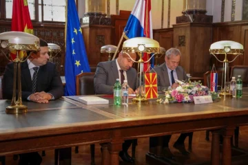 Државниот архив на Македонија и Хрватскиот државен архив потпишаа договор за соработка