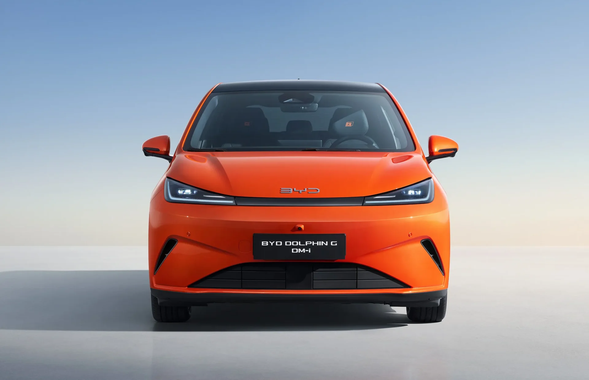 BYD подготвува револуција во европскиот B сегмент со новиот Dolphin G DM-i PHEV