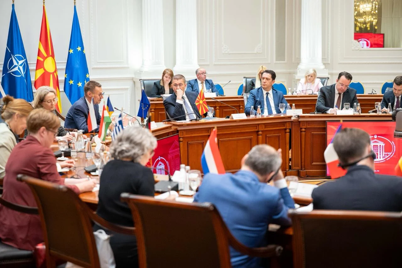 Македонија со значителен напредок во реформската агенда: Сали го презентираше напредокот пред амбасадорите на ЕУ