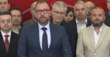 Тврдењата за злоупотреба на службената положба се неосновани и неточни, синдикатот бара незаконска пресметка на платите, вели министерот Љутков