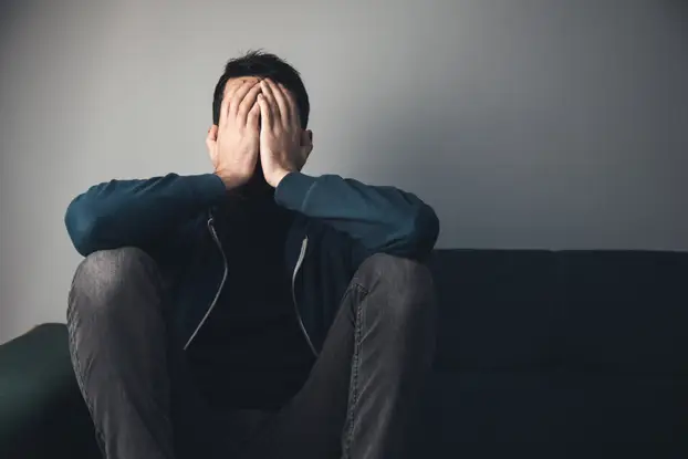 Новата вечерна навика ја намалува анксиозноста за само 10 минути