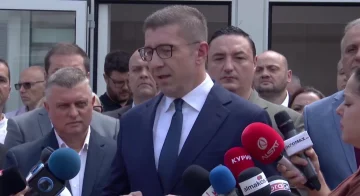 (ВО ЖИВО) Изјава за медиуми од отворање на нов училишен базен во Општина Карпош