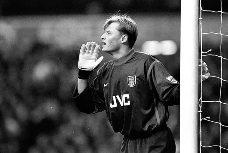 Во сообраќајка и судар со воз, загина познатиот голман Алекс Манингер