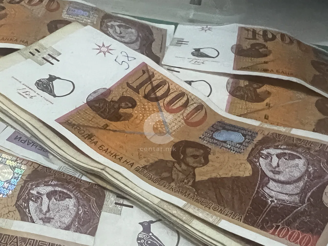 Мицкоски: Од денеска зголемување на платите во образованието за нови 7,5%, што е дел од колективниот договор