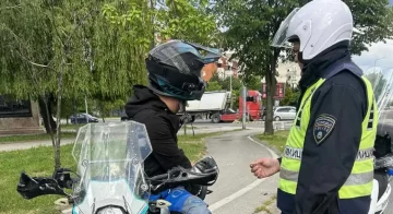 ИНЦИДЕНТ ВО ДРАЧЕВО: Дете влечено по улица со мотор