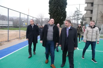 Министерот Ристовски го исполни ветувањето за студентите: Реконструирани спортските игралишта во СД „Гоце Делчев“ во Скопје
