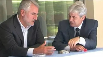 МЕНДУХ ТАЧИ СО ЖЕСТОКИ ОБВИНУВАЊА КОН АЛИ АХМЕТИ: Тој е најневерниот човек што сум го запознал
