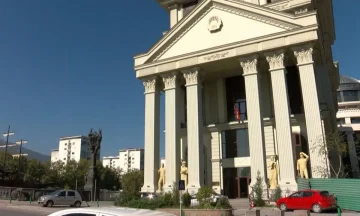 НАМЕСТО ДА СЕ ИЗВИНИ ЗА ШТЕТАТА, СДСМ ДЕЗИНФОРМИРА: Нема ниту тајни преговори ниту отстапки од националните интереси, велат од МНР